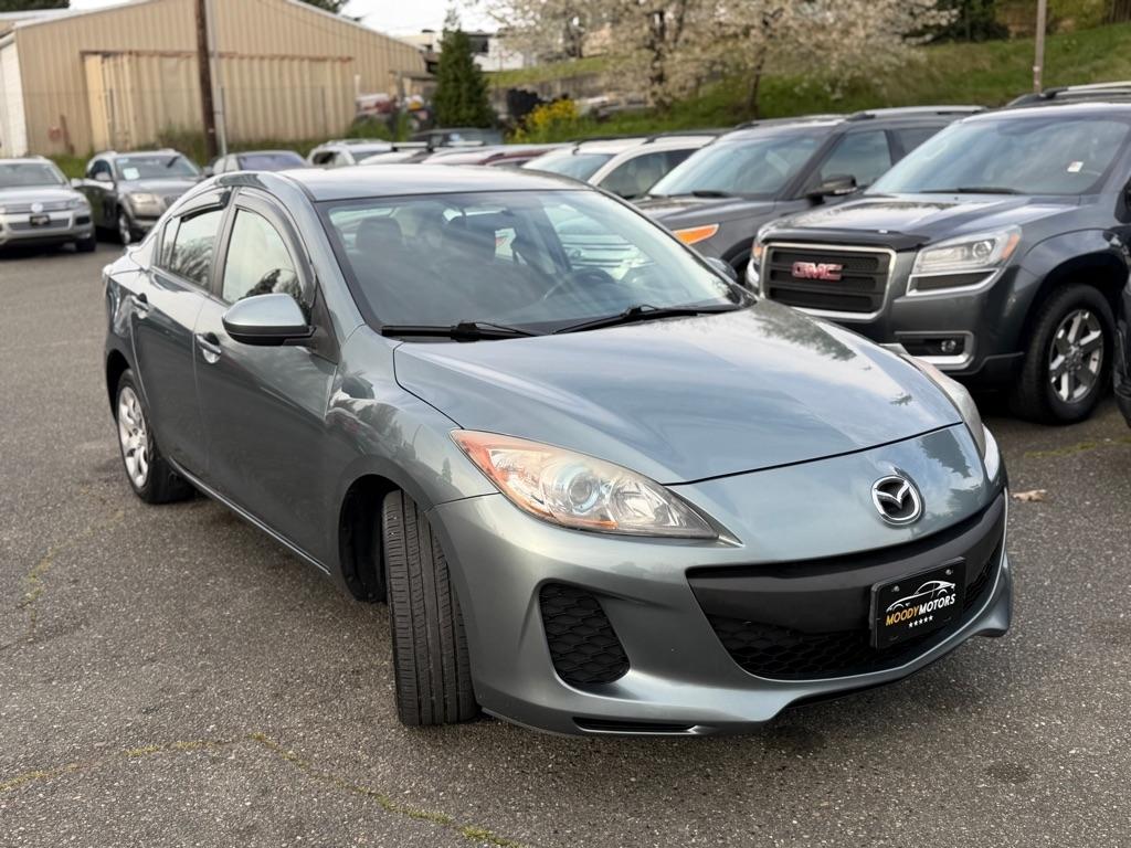 Mazda MAZDA3  2013