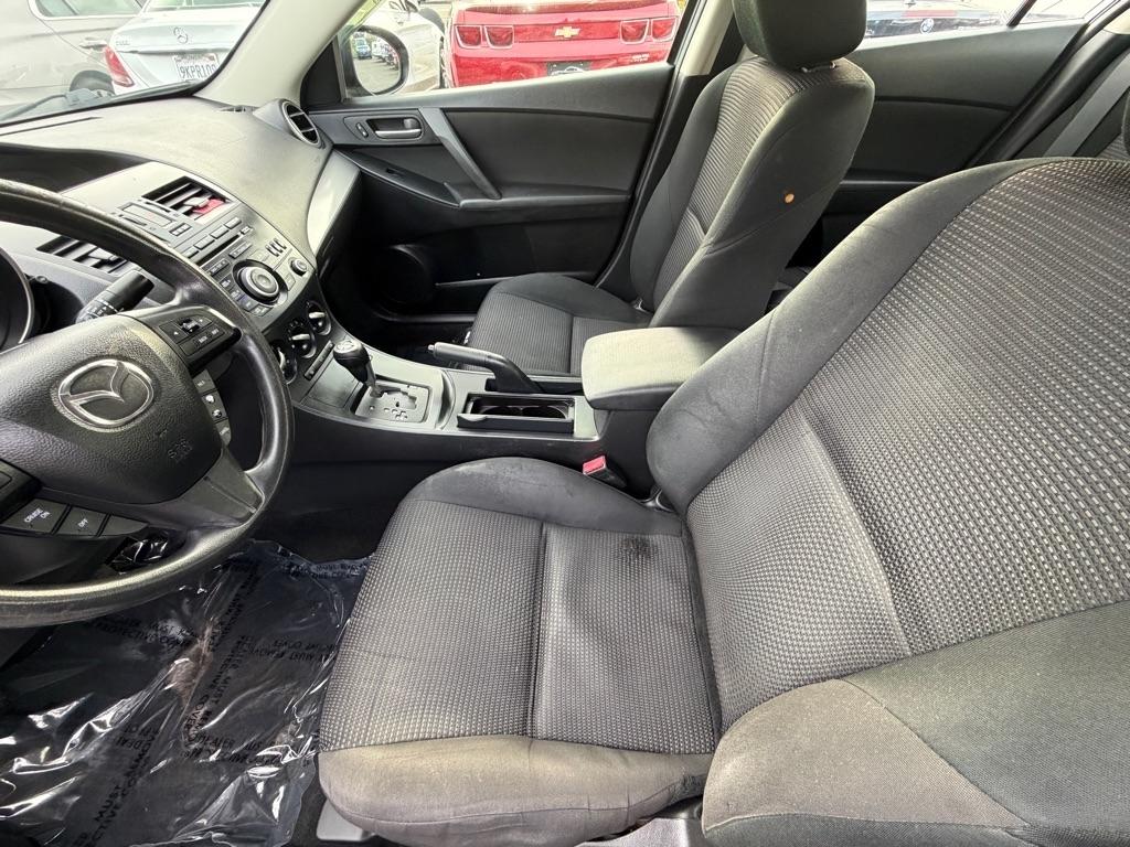 Mazda MAZDA3  2013