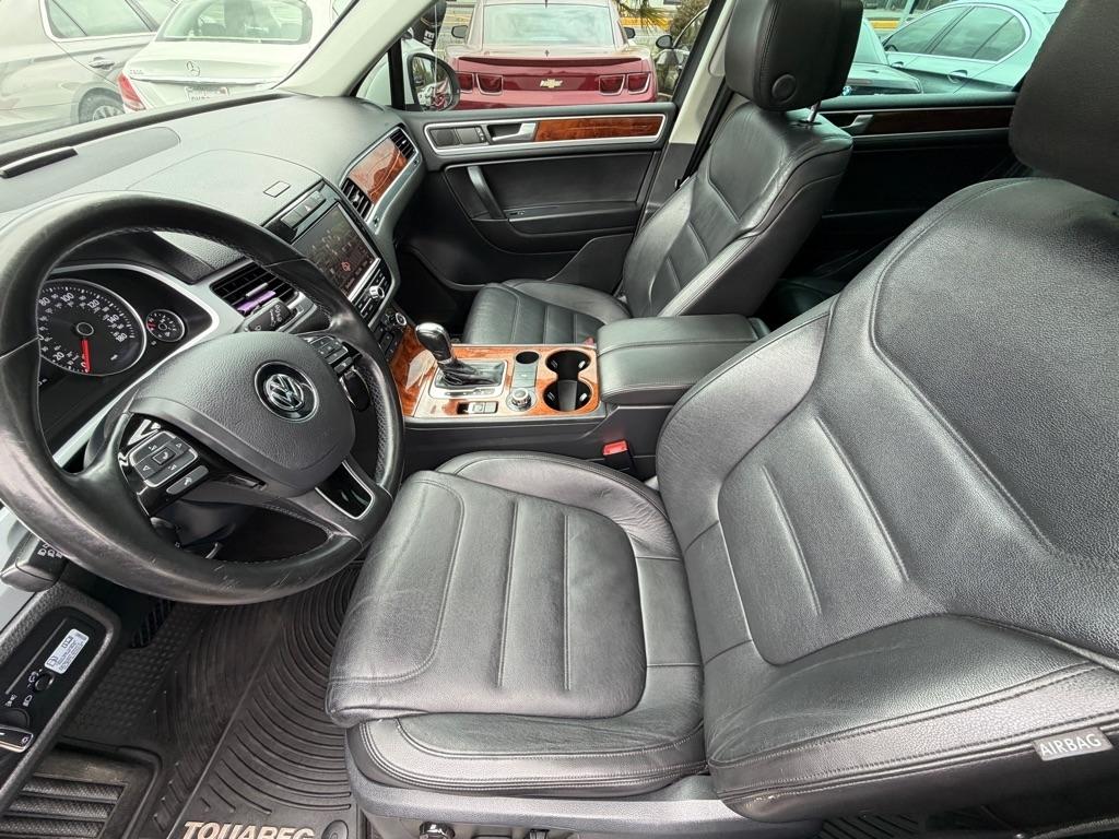 Volkswagen Touareg  2013