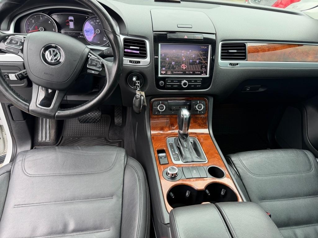 Volkswagen Touareg  2013