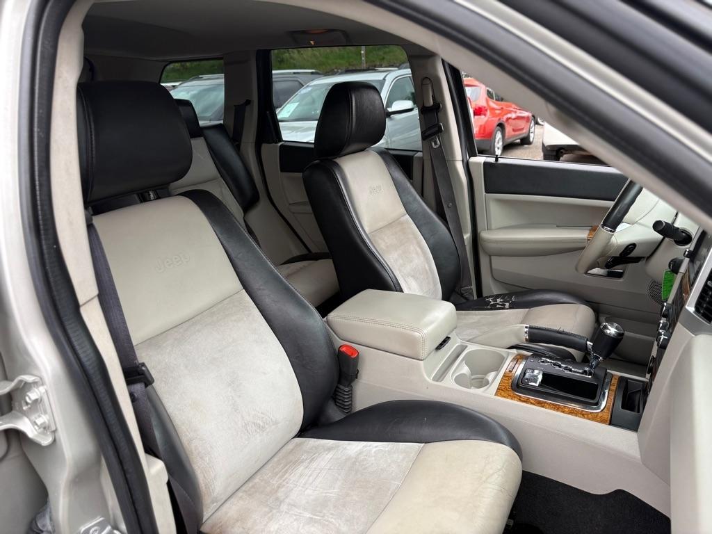 Jeep Grand Cherokee  2010