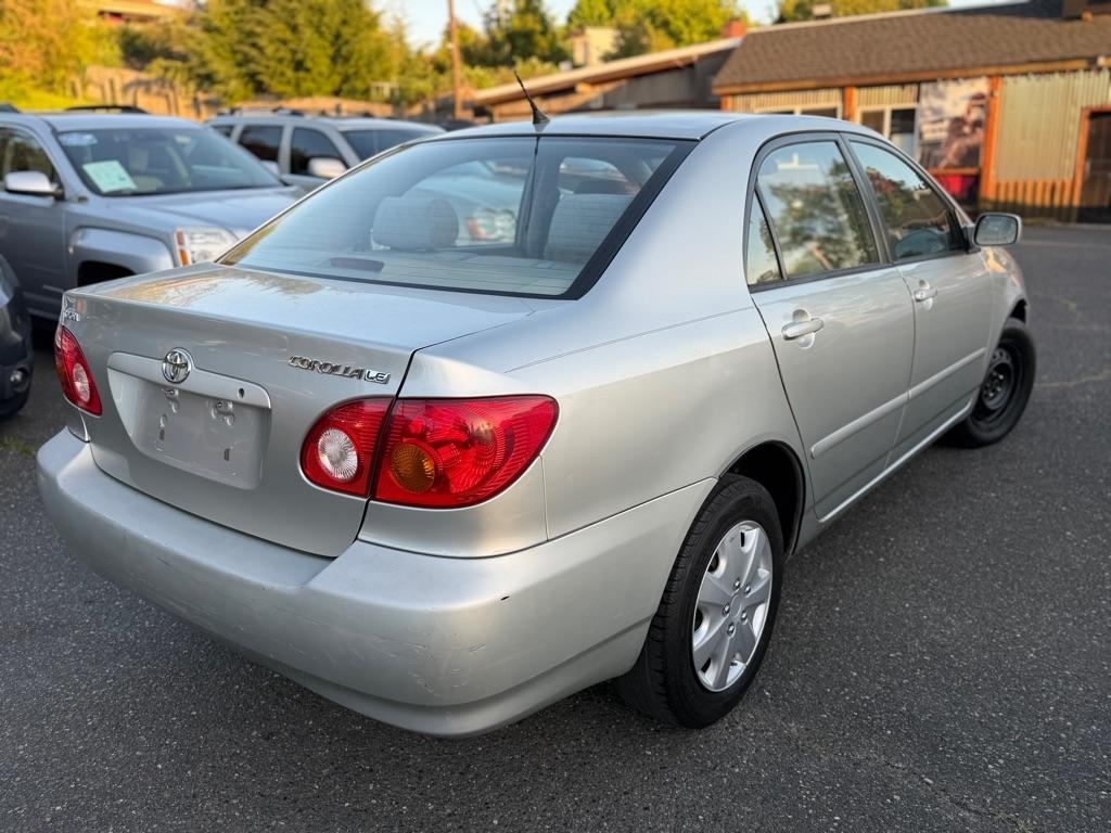 Toyota Corolla  2004