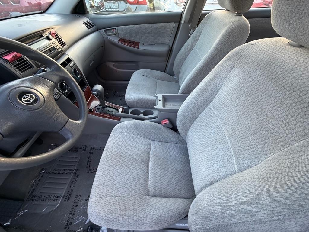Toyota Corolla  2004