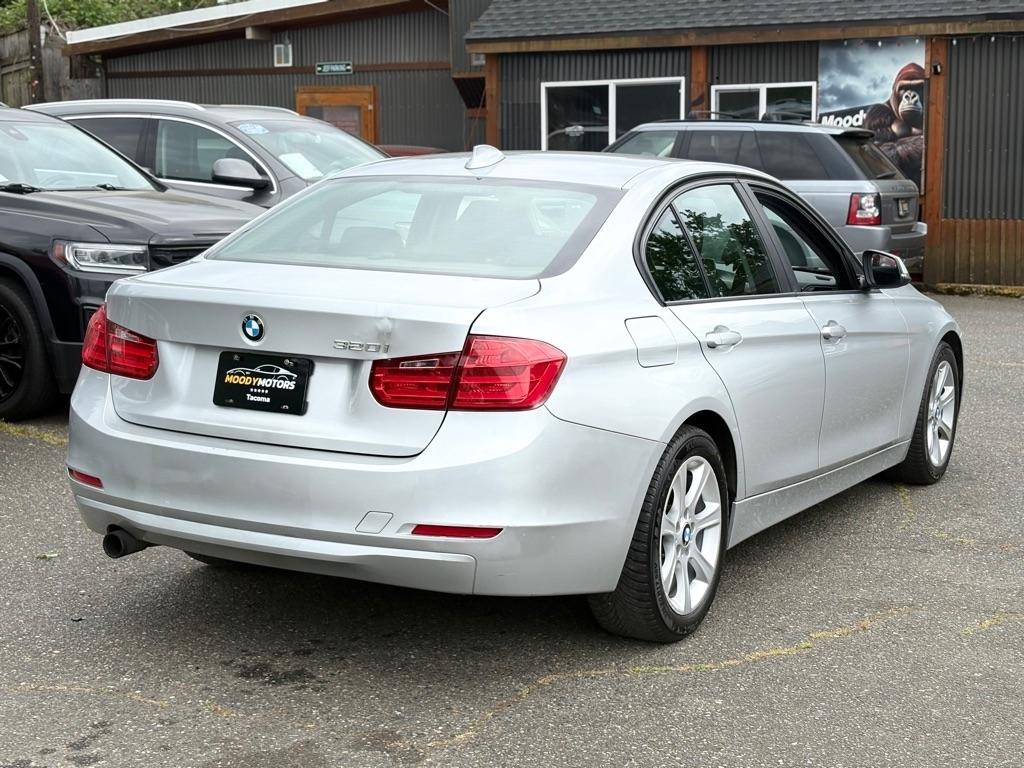 BMW 3-Series  2013