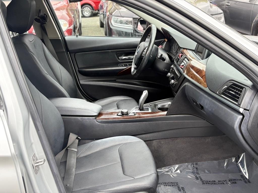 BMW 3-Series  2013