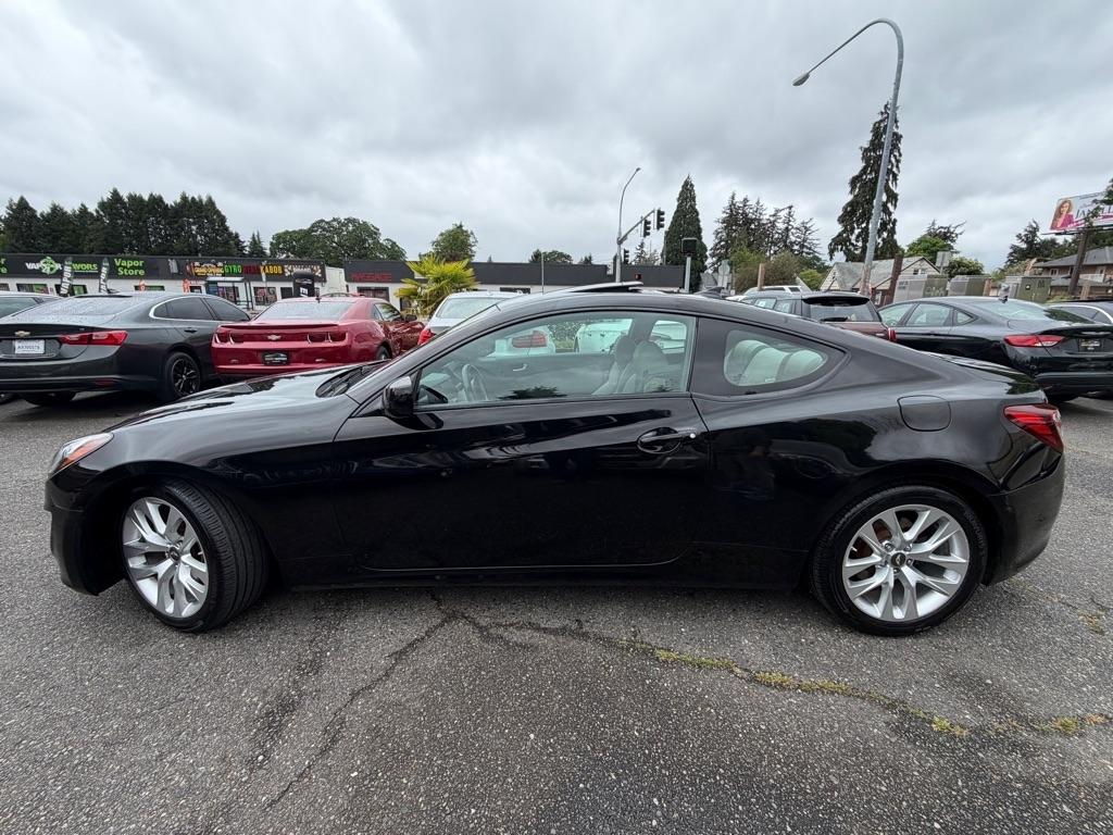 Hyundai Genesis Coupe  2013