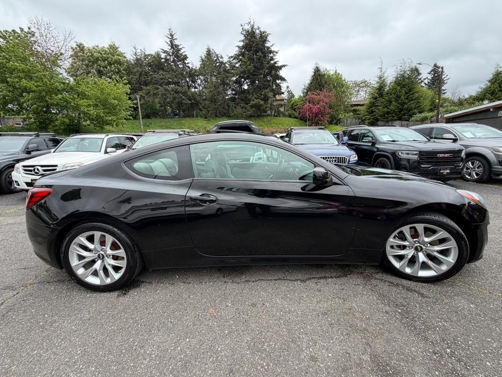 Hyundai Genesis Coupe  2013
