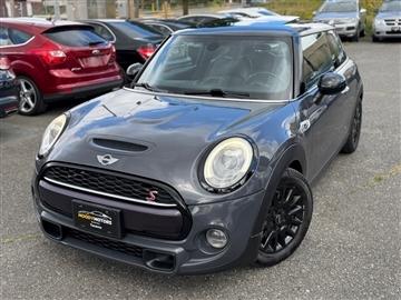 2018 MINI Cooper 