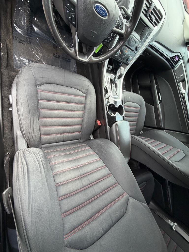 Ford Fusion  2015