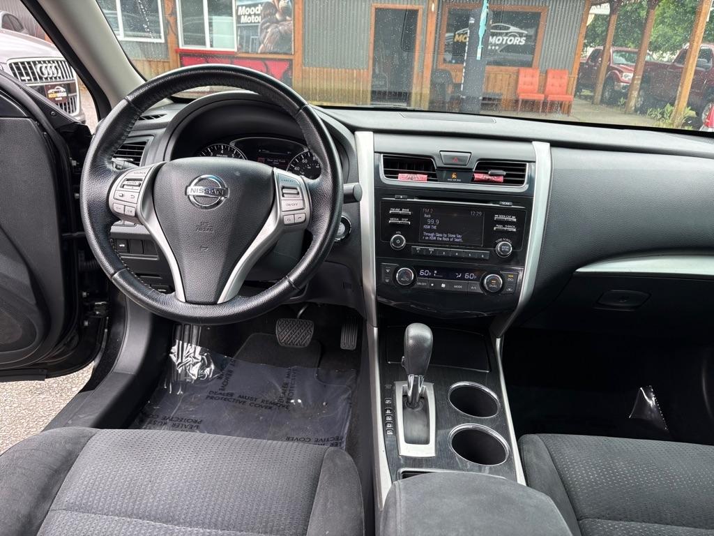 Nissan Altima  2014