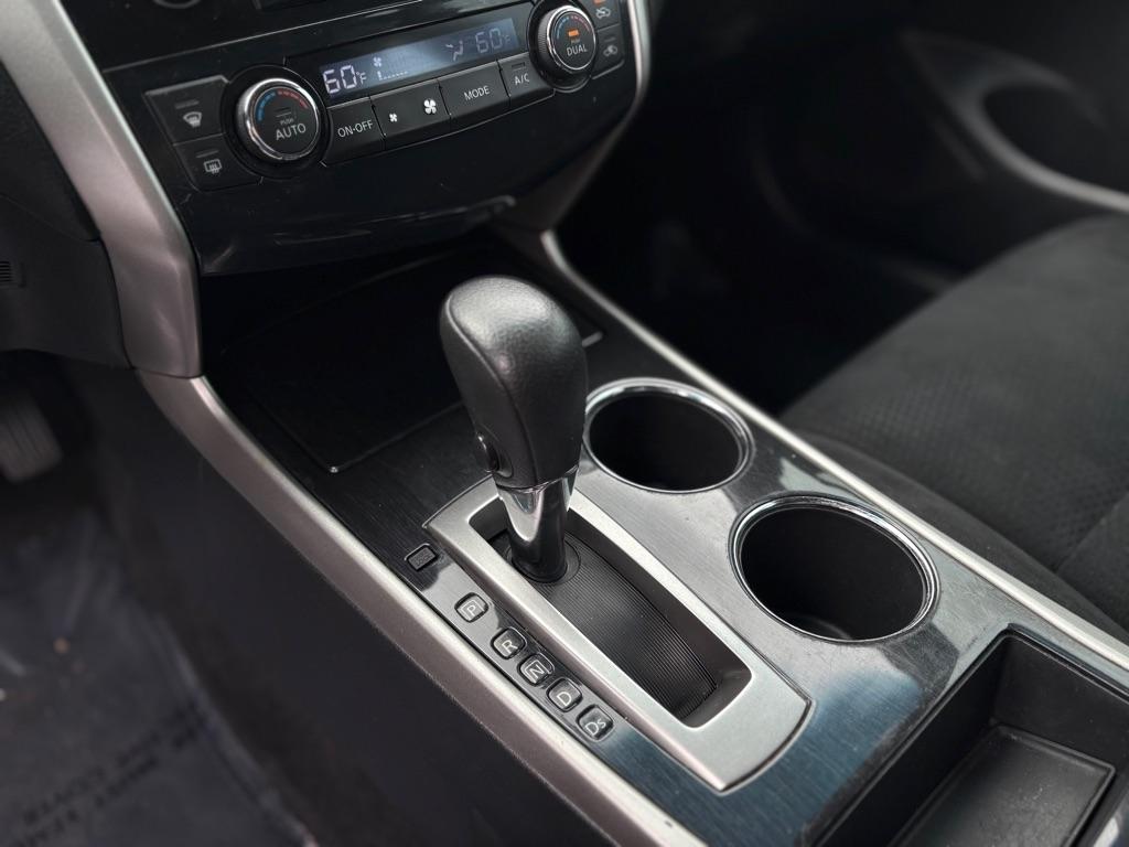 Nissan Altima  2014