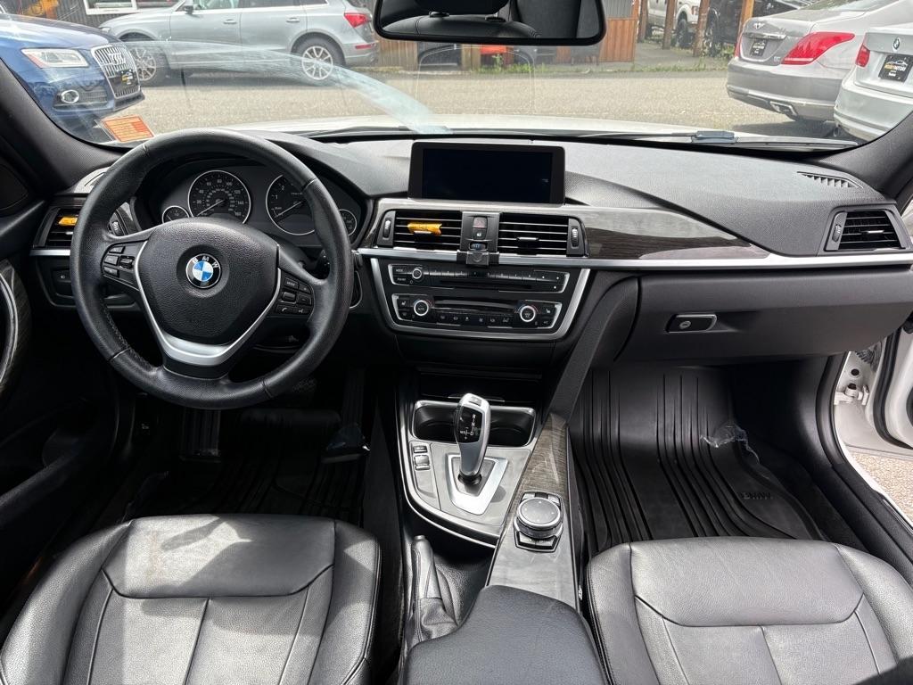 BMW 3-Series  2015