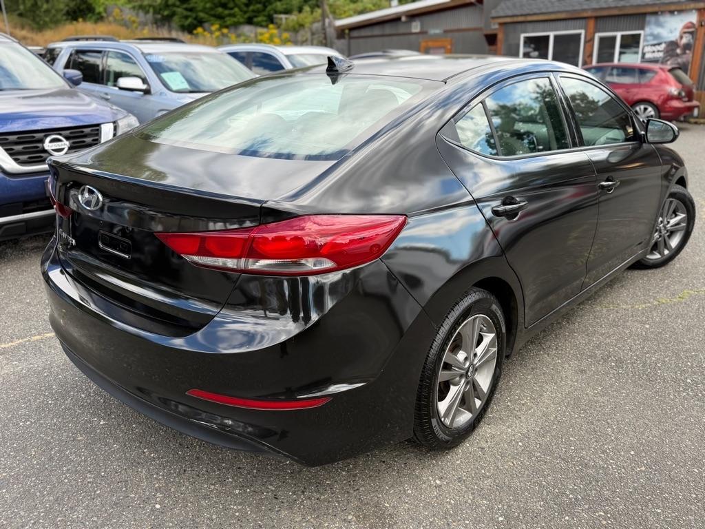 Hyundai Elantra  2017
