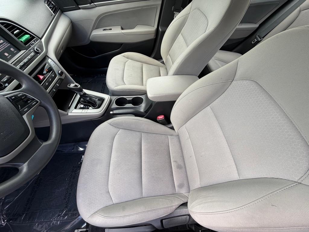 Hyundai Elantra  2017