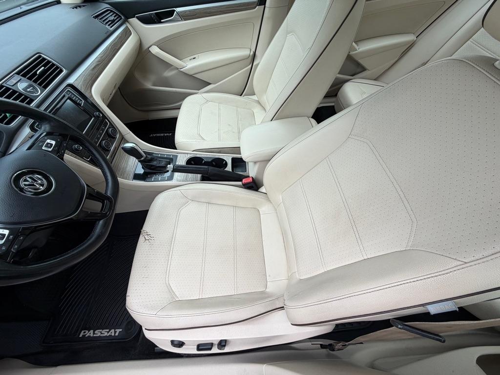 Volkswagen Passat  2016