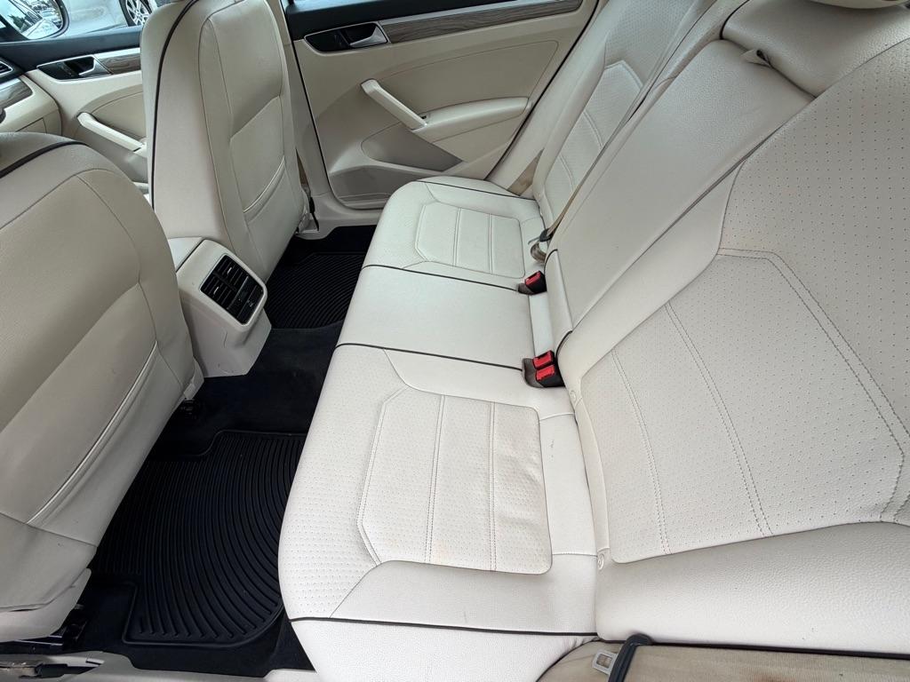 Volkswagen Passat  2016
