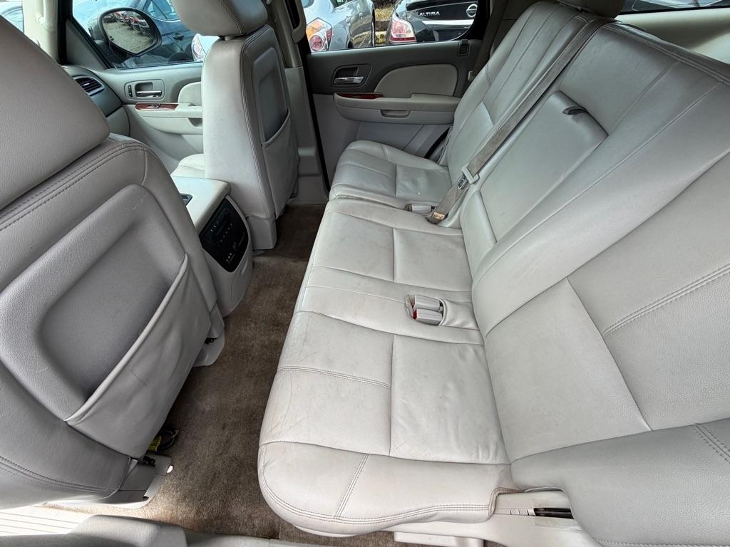 Chevrolet Tahoe  2014