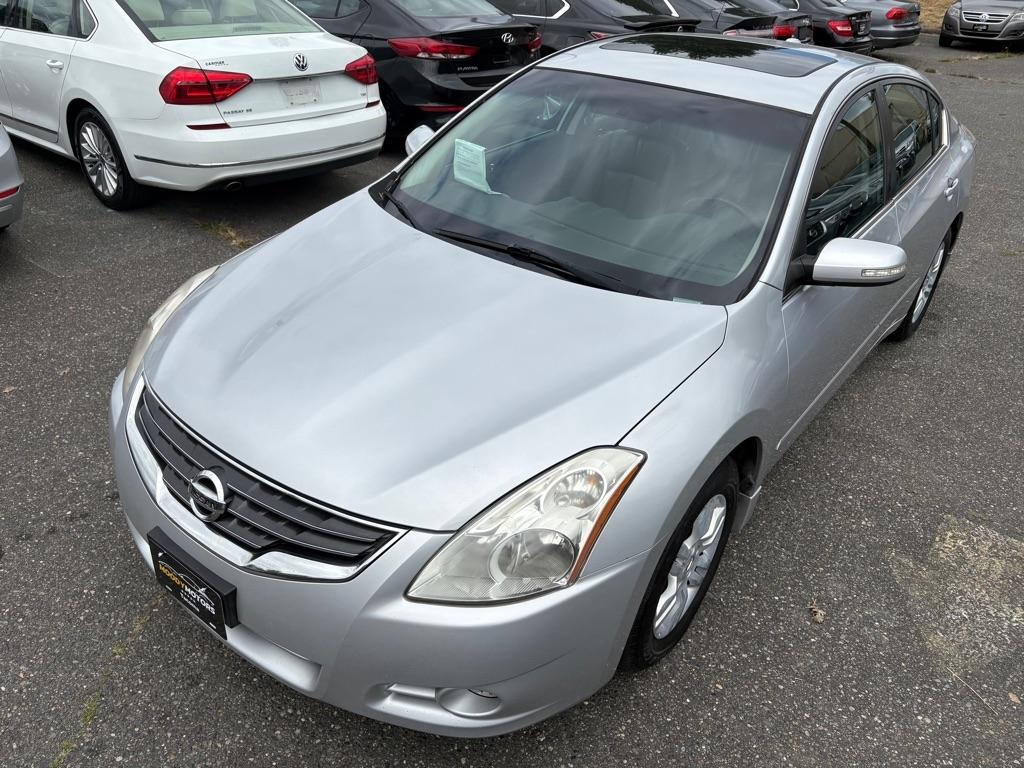 Nissan Altima  2012