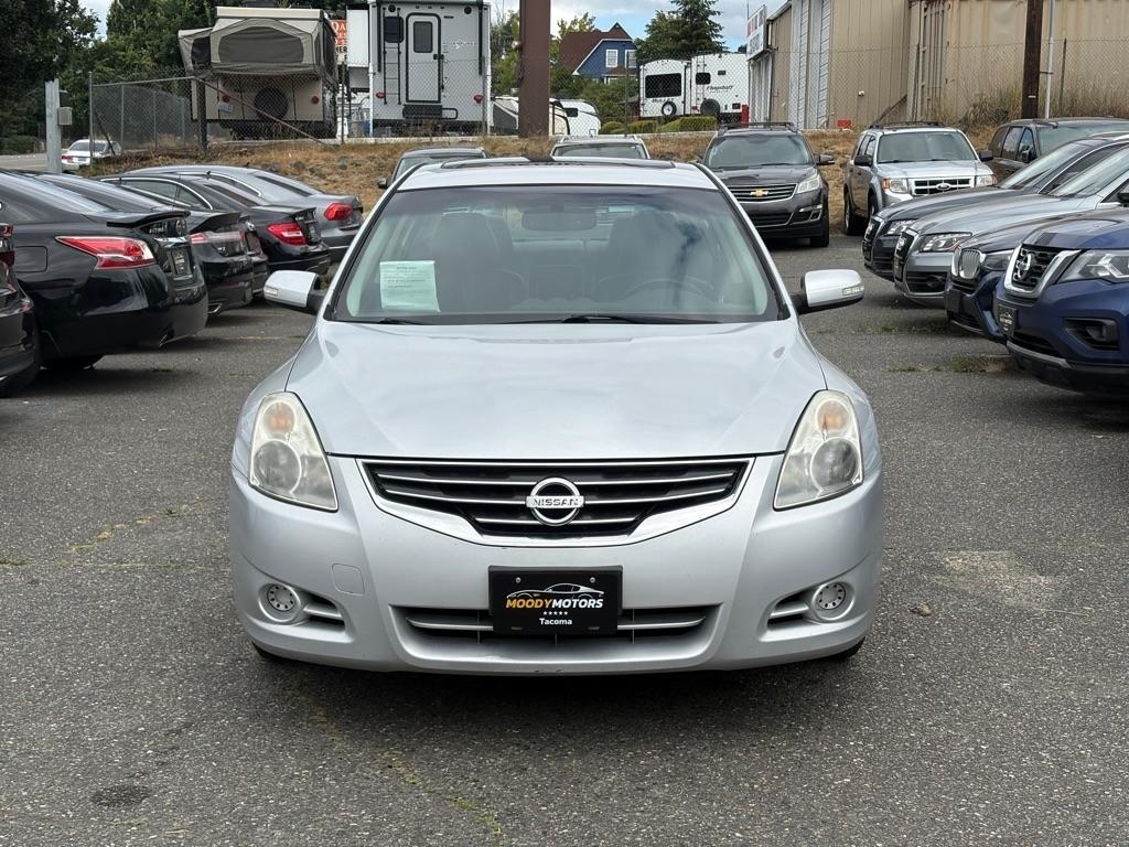 Nissan Altima  2012