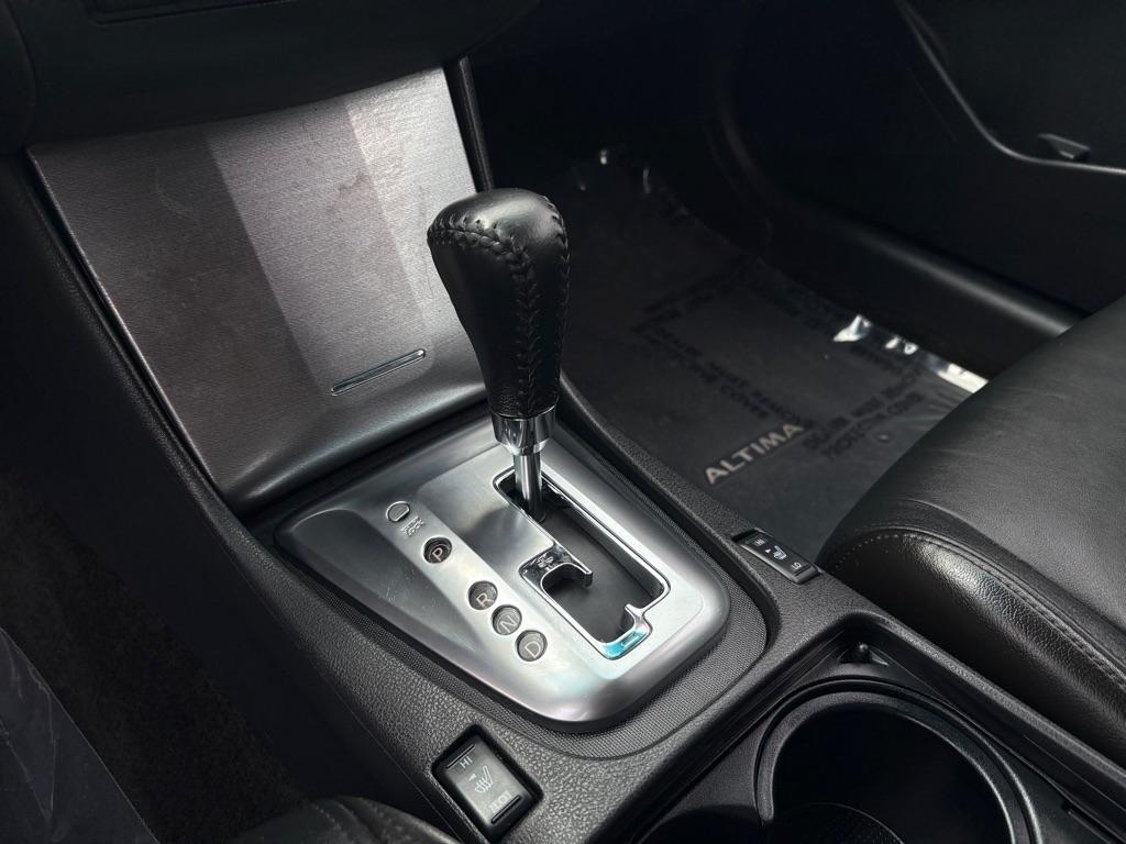 Nissan Altima  2012