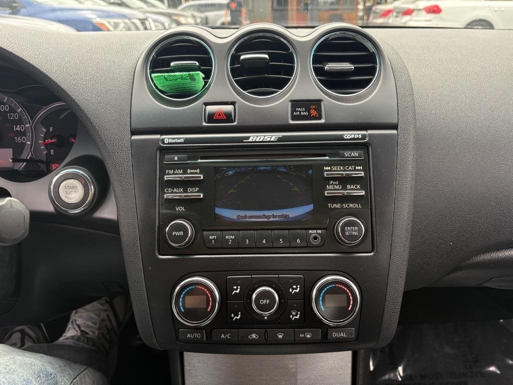 Nissan Altima  2012