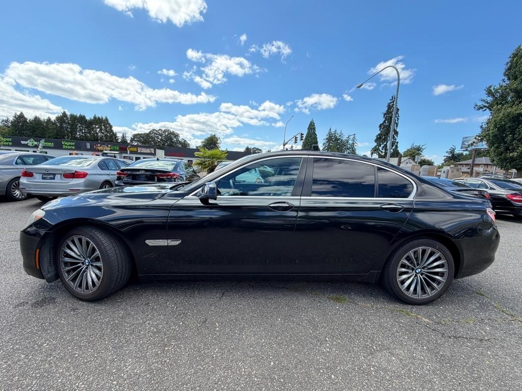 BMW 7-Series  2011