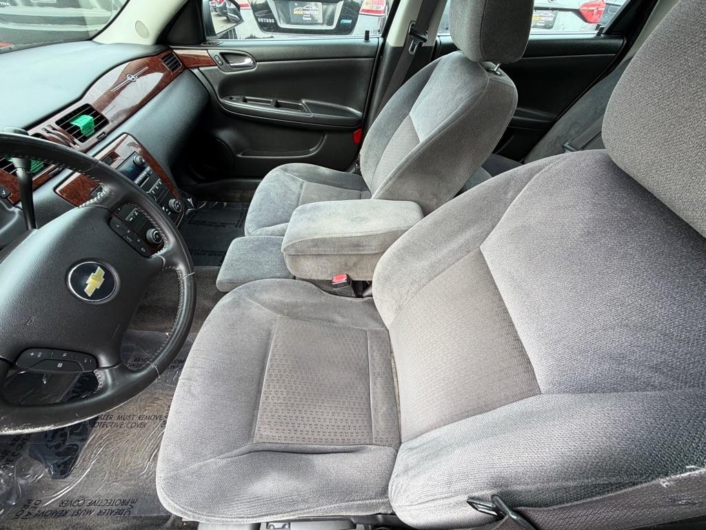 Chevrolet Impala  2010