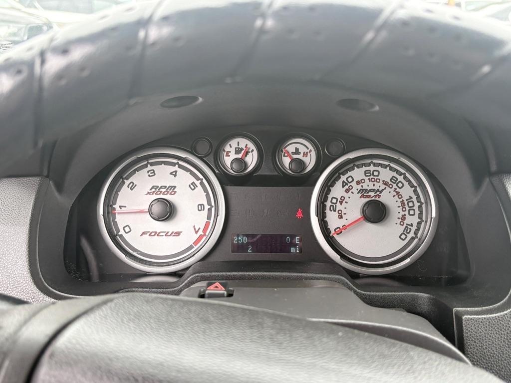 Ford Focus  2010