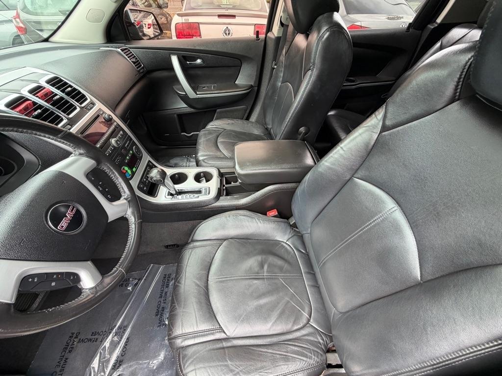GMC Acadia  2012