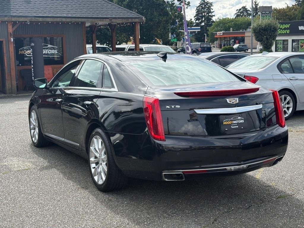 Cadillac XTS  2017