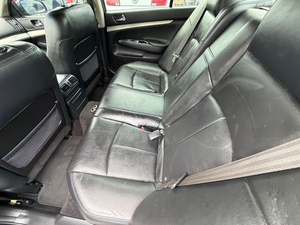 Infiniti G35  2008