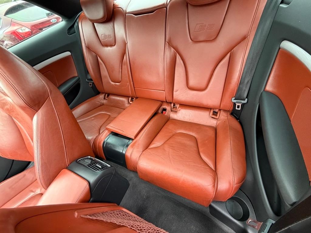 Audi S5  2009