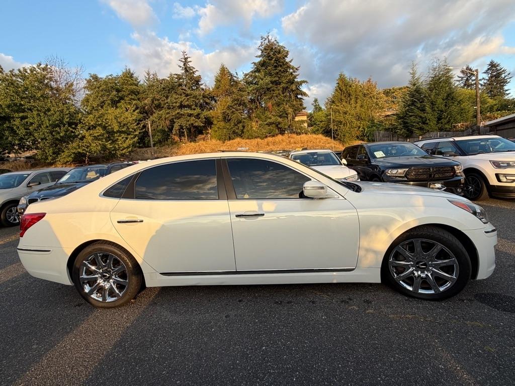 Hyundai Equus  2012