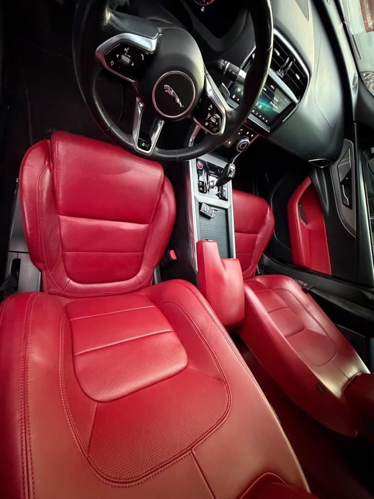 Jaguar XE  2020