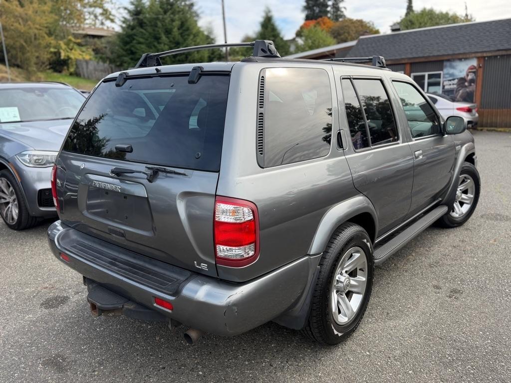 Nissan Pathfinder  2004