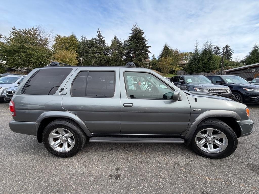 Nissan Pathfinder  2004