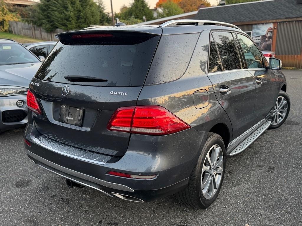 Mercedes-Benz GLE-Class  2016