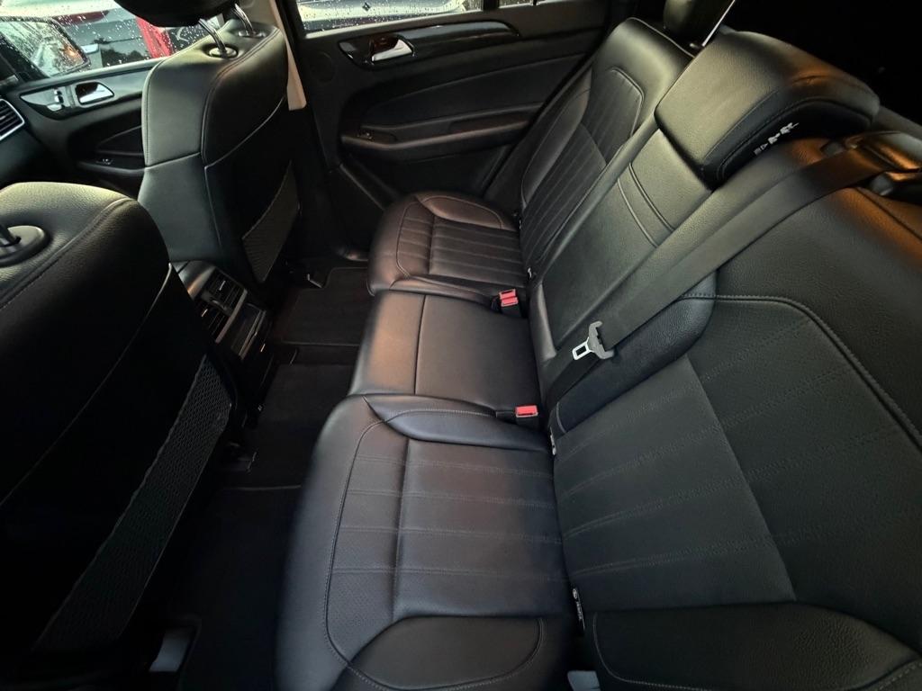 Mercedes-Benz GLE-Class  2016