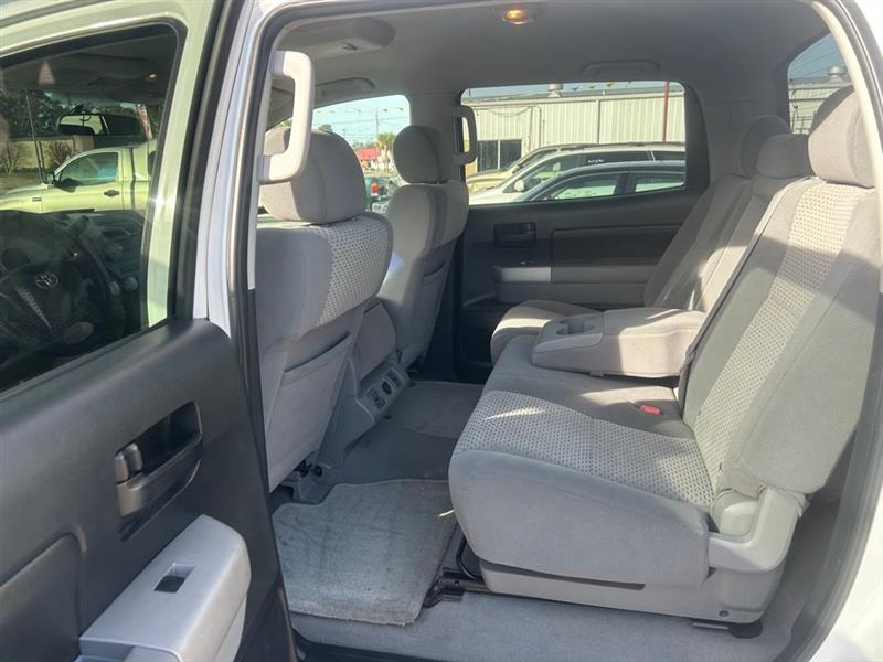 Toyota Tundra SR5 CrewMax 6AT 2WD 2007