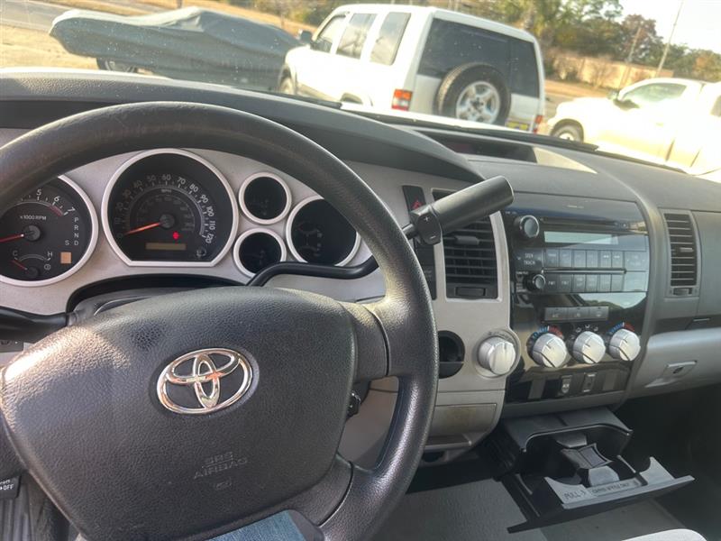 Toyota Tundra SR5 CrewMax 6AT 2WD 2007