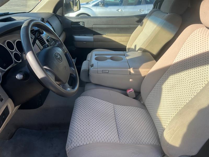 Toyota Tundra Tundra-Grade 5.7L Long Bed 2WD 2009