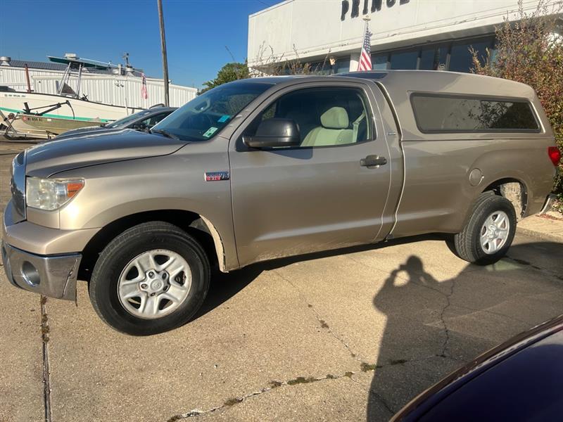 Toyota Tundra Tundra-Grade 5.7L Long Bed 2WD 2009