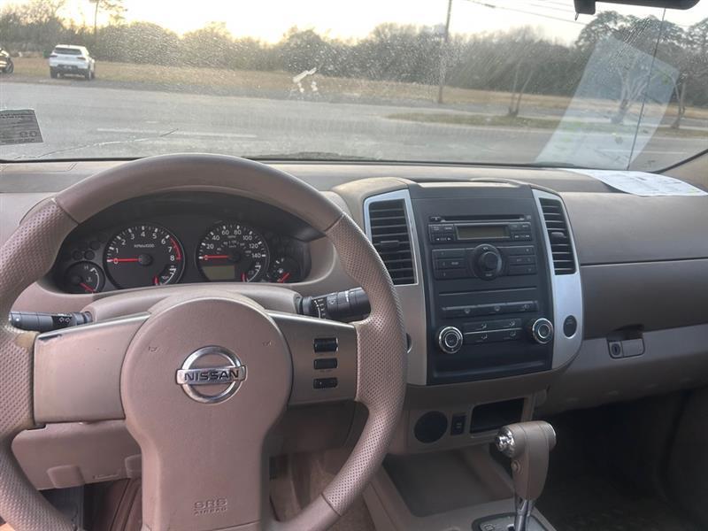 Nissan Frontier S Crew Cab 2WD 2011