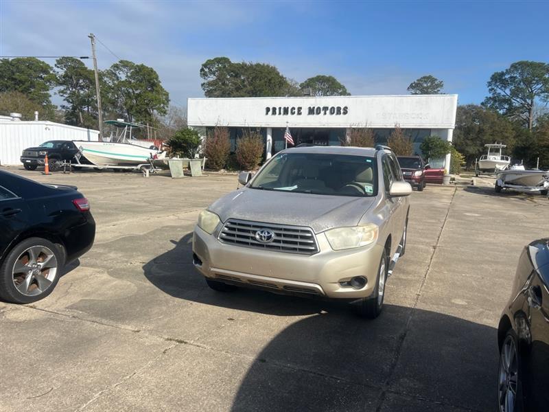 Toyota Highlander Base 2WD 2008