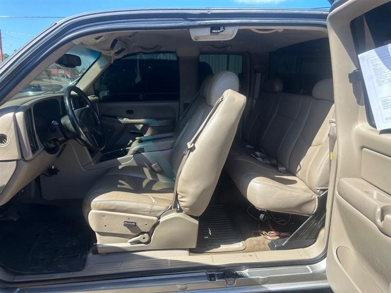 Chevrolet Silverado 1500 Ext. Cab Short Bed 2WD 2003