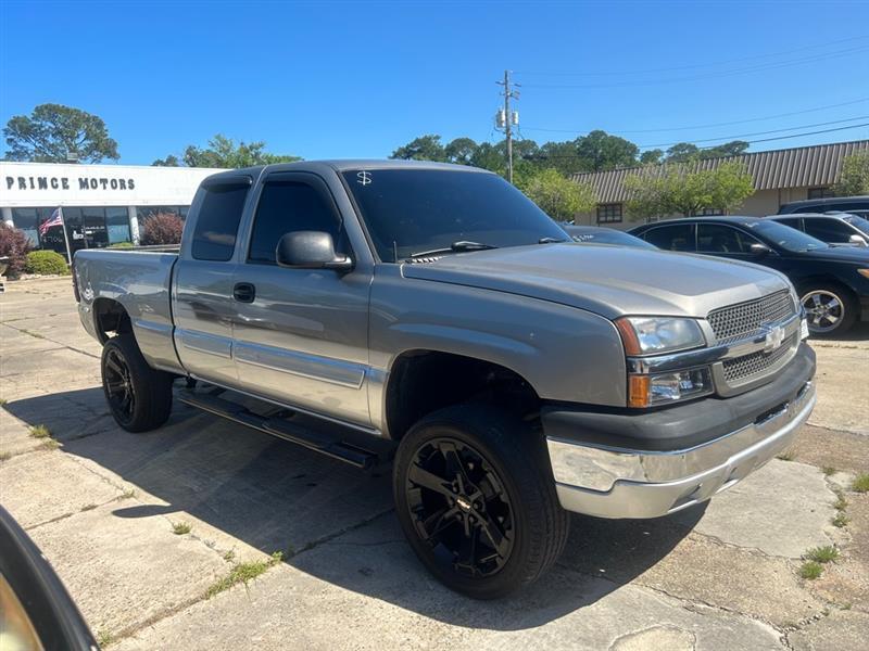 Chevrolet Silverado 1500 Ext. Cab Short Bed 2WD 2003
