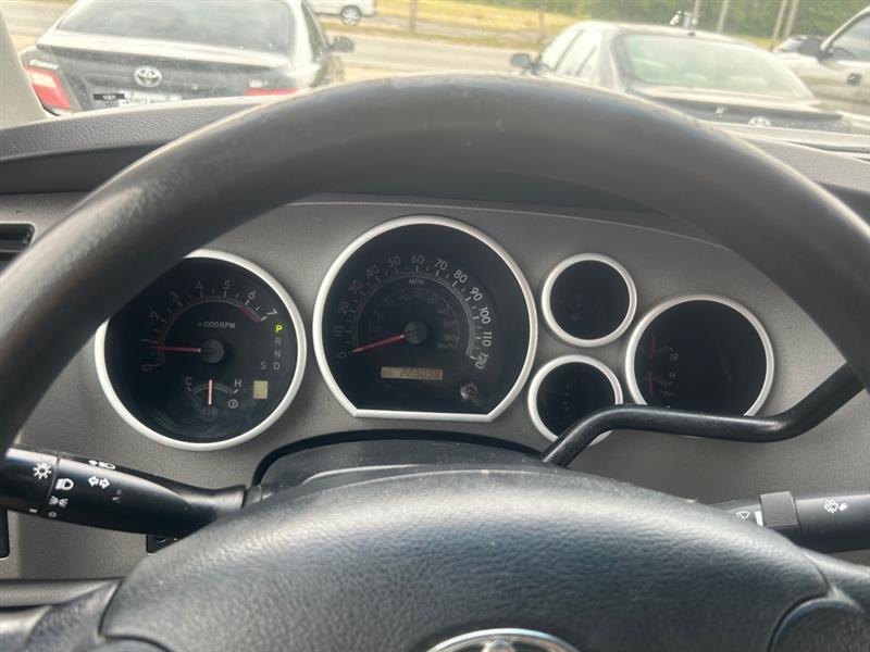 Toyota Tundra Tundra-Grade CrewMax 4.6L 2WD 2013