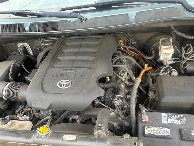Toyota Tundra Tundra-Grade CrewMax 4.6L 2WD 2013