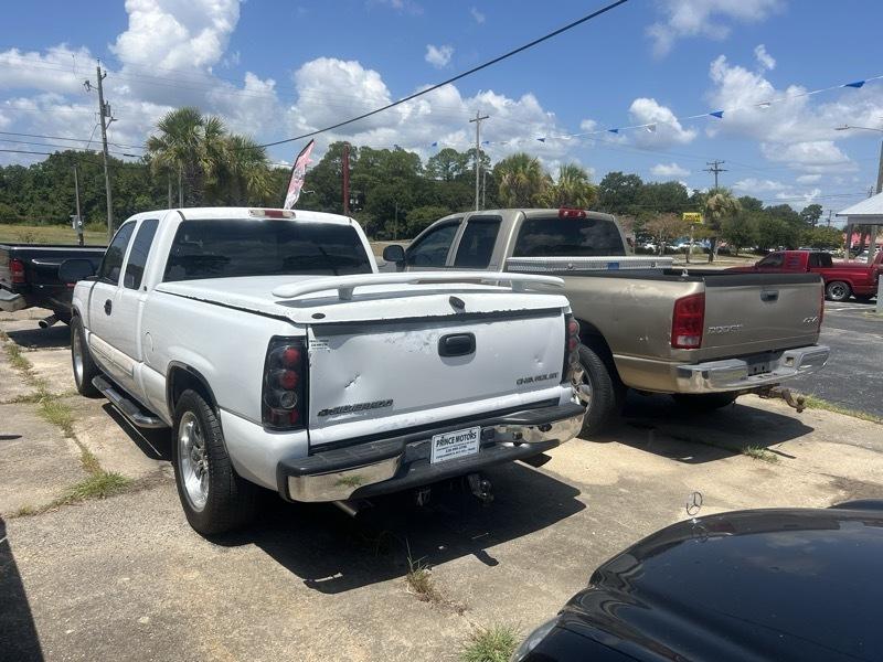 Chevrolet Silverado 1500 1LT Crew Cab Long Box 2WD 2005