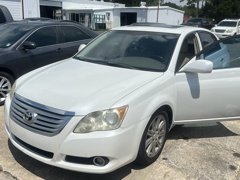 Toyota Avalon XLS 2008